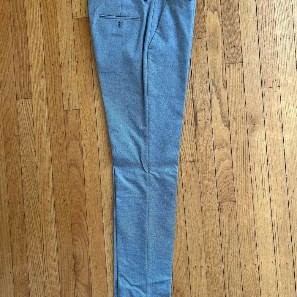 Express Gray Men's Suit - Picture 9 of 10